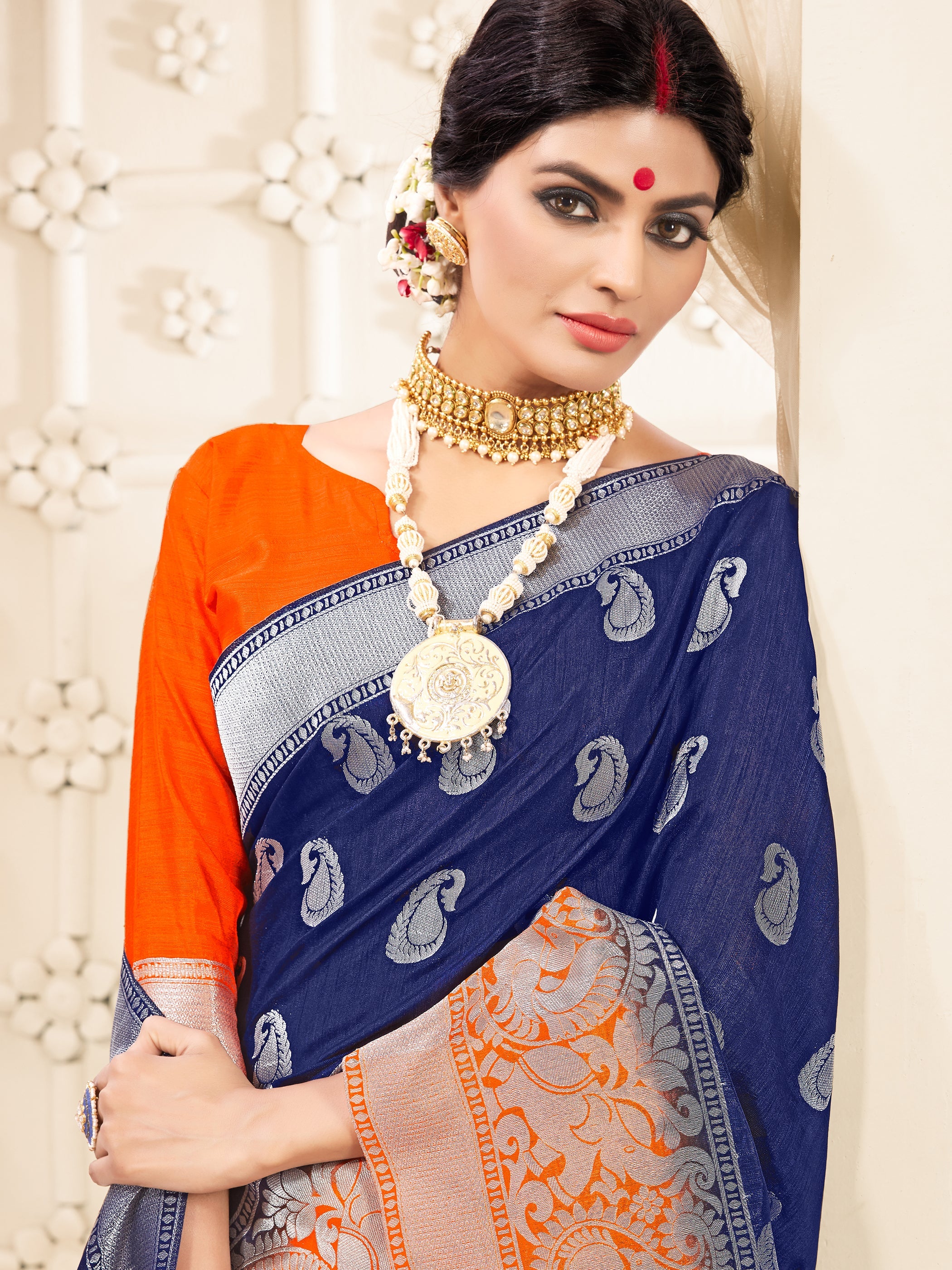 Elegant Navy Blue Banarasi Art Silk Woven Saree : Perfect for Weddings & Formal Events