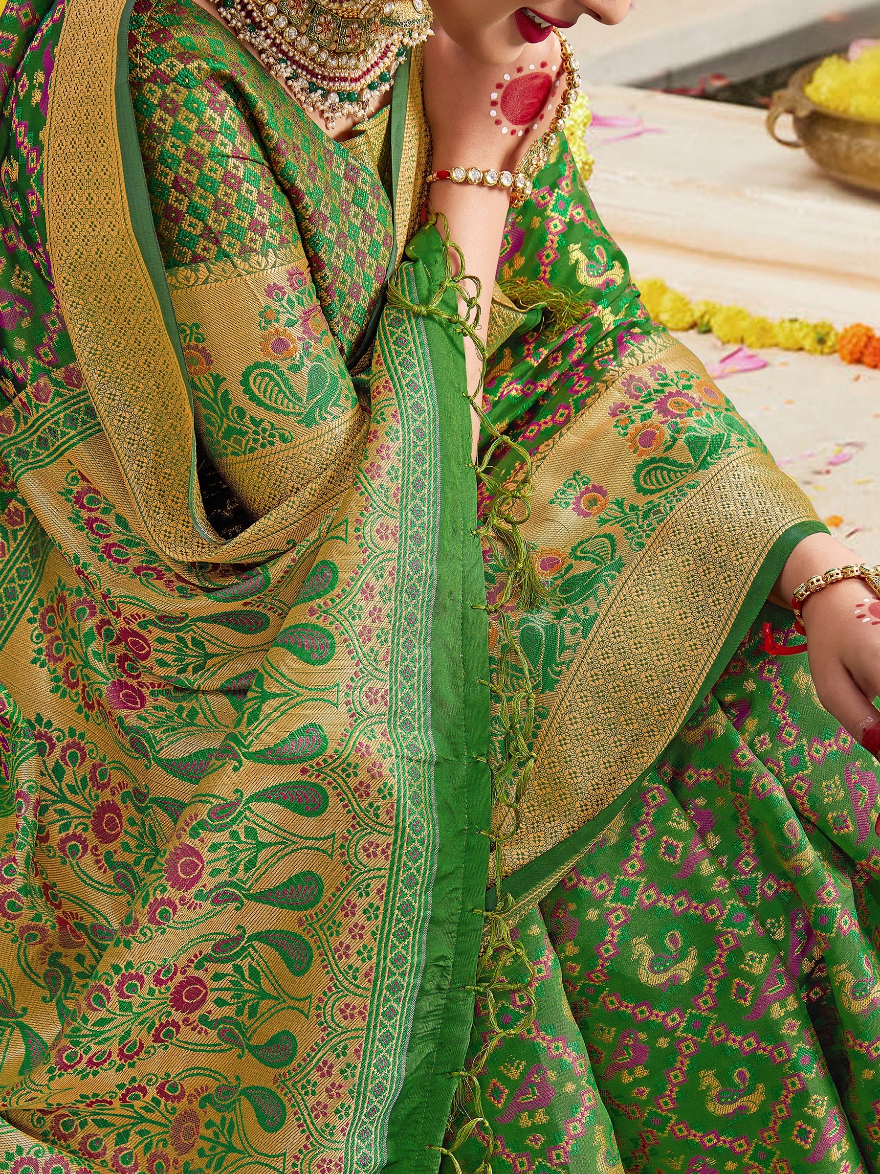 Beautiful `Green Banarasi Art Silk Woven Saree : Perfect for Weddings & Formal Events