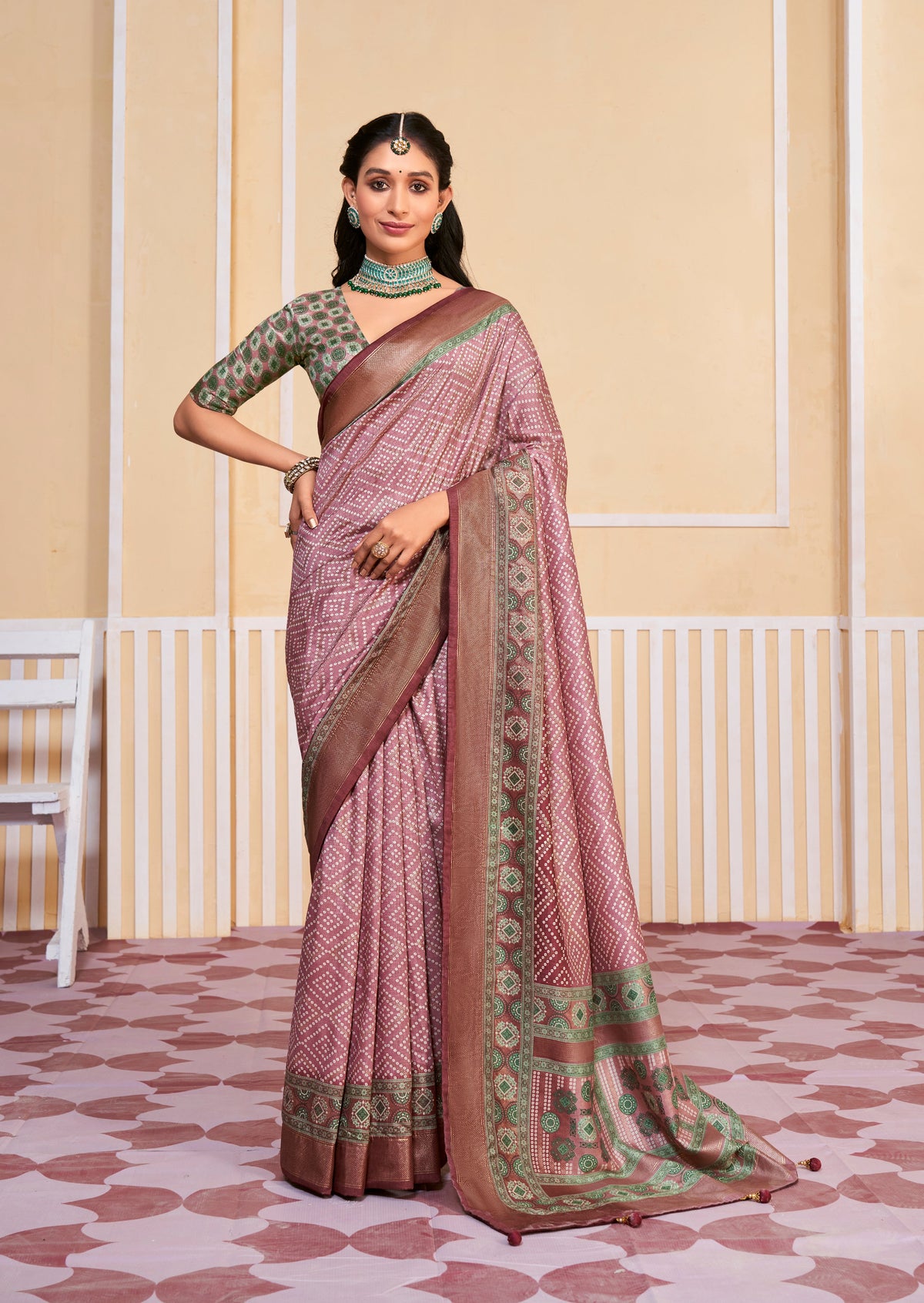 Exquisite Pink Tussar Silk Bandhani Saree: Elegance for Festive Occasions