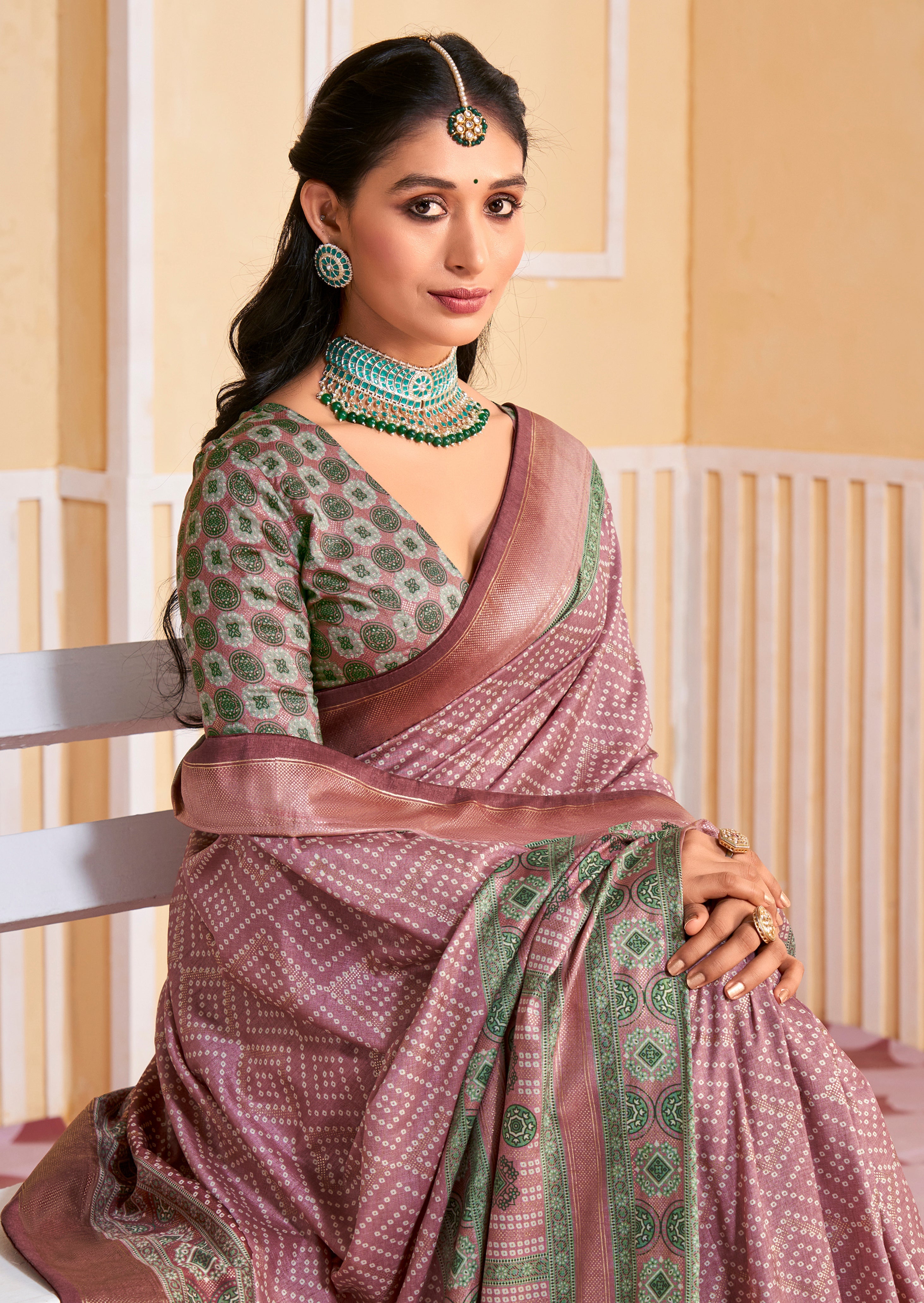 Exquisite Pink Tussar Silk Bandhani Saree: Elegance for Festive Occasions