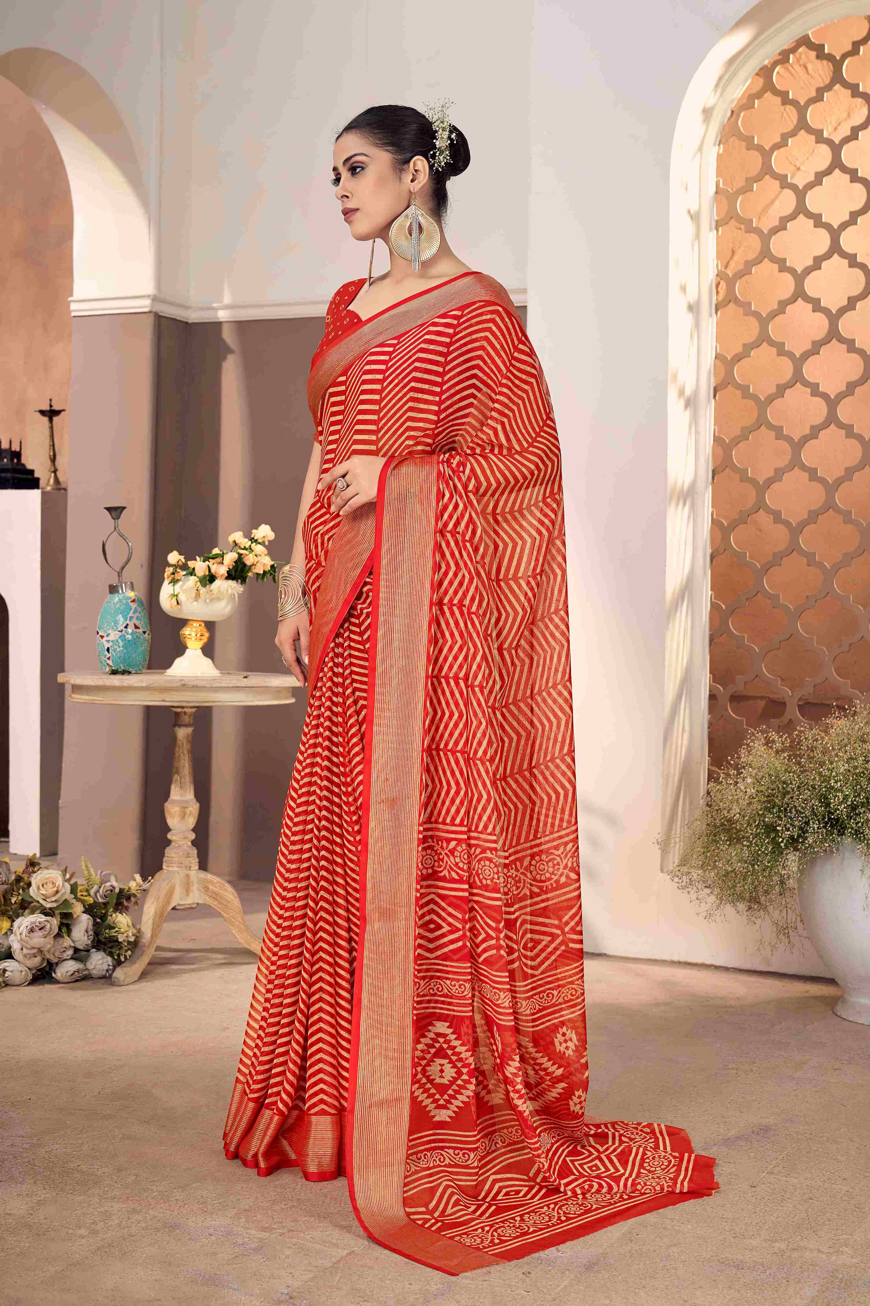 Elegant Pink Chiffon Zigzag Saree: Lightweight, Vibrant, and Versatile Fashion