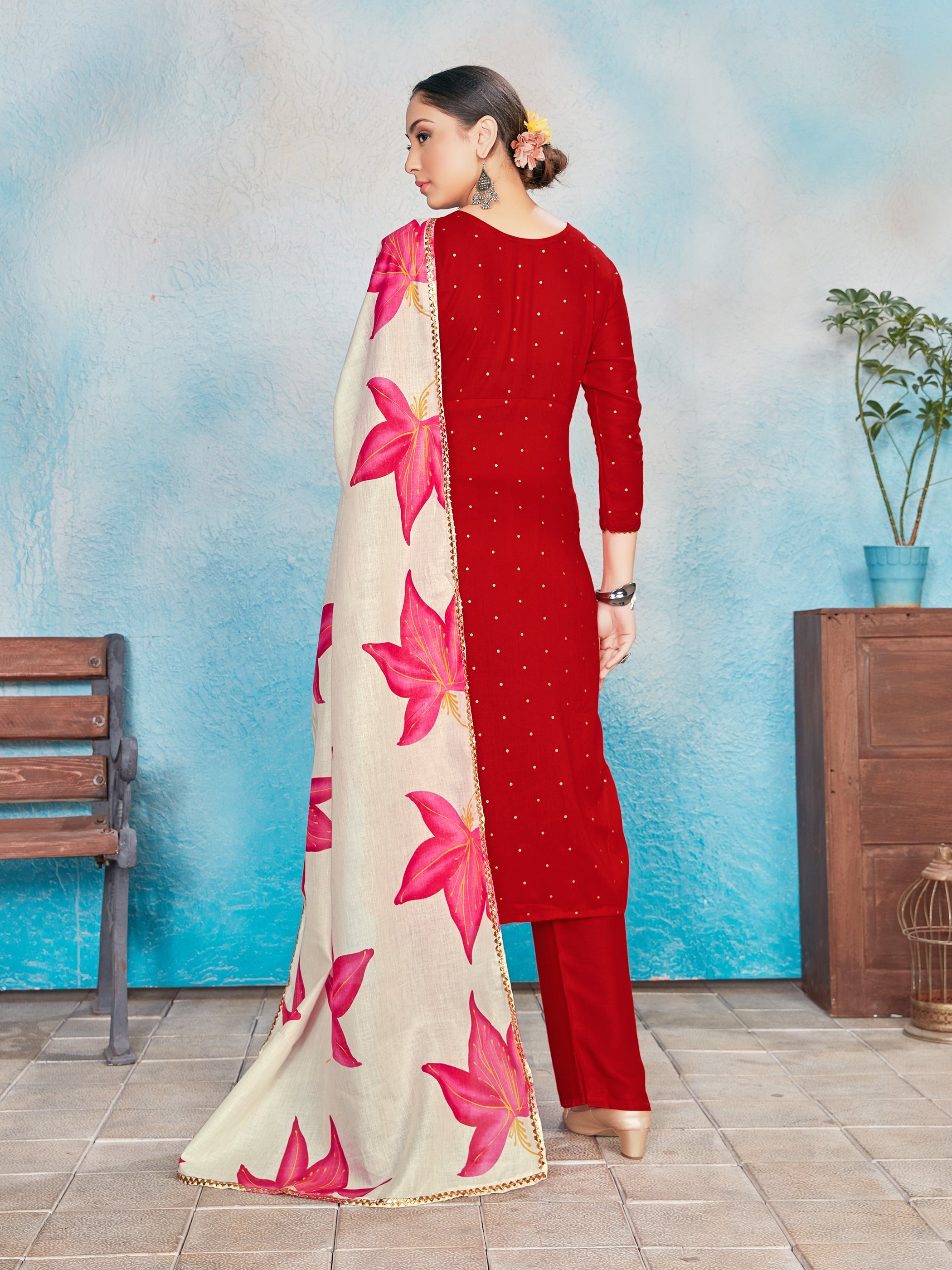 Stunning Red Rayon Kurta Set with Exquisite Foil Print for Festive Occasions