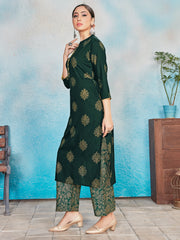 Elegant Green Rayon Foil Print Kurta Set - Perfect for Festive Occasions