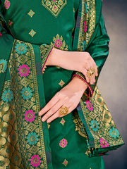 Exquisite Green Poly Silk Banarasi Kurta Set: Tradition Meets Modern Elegance