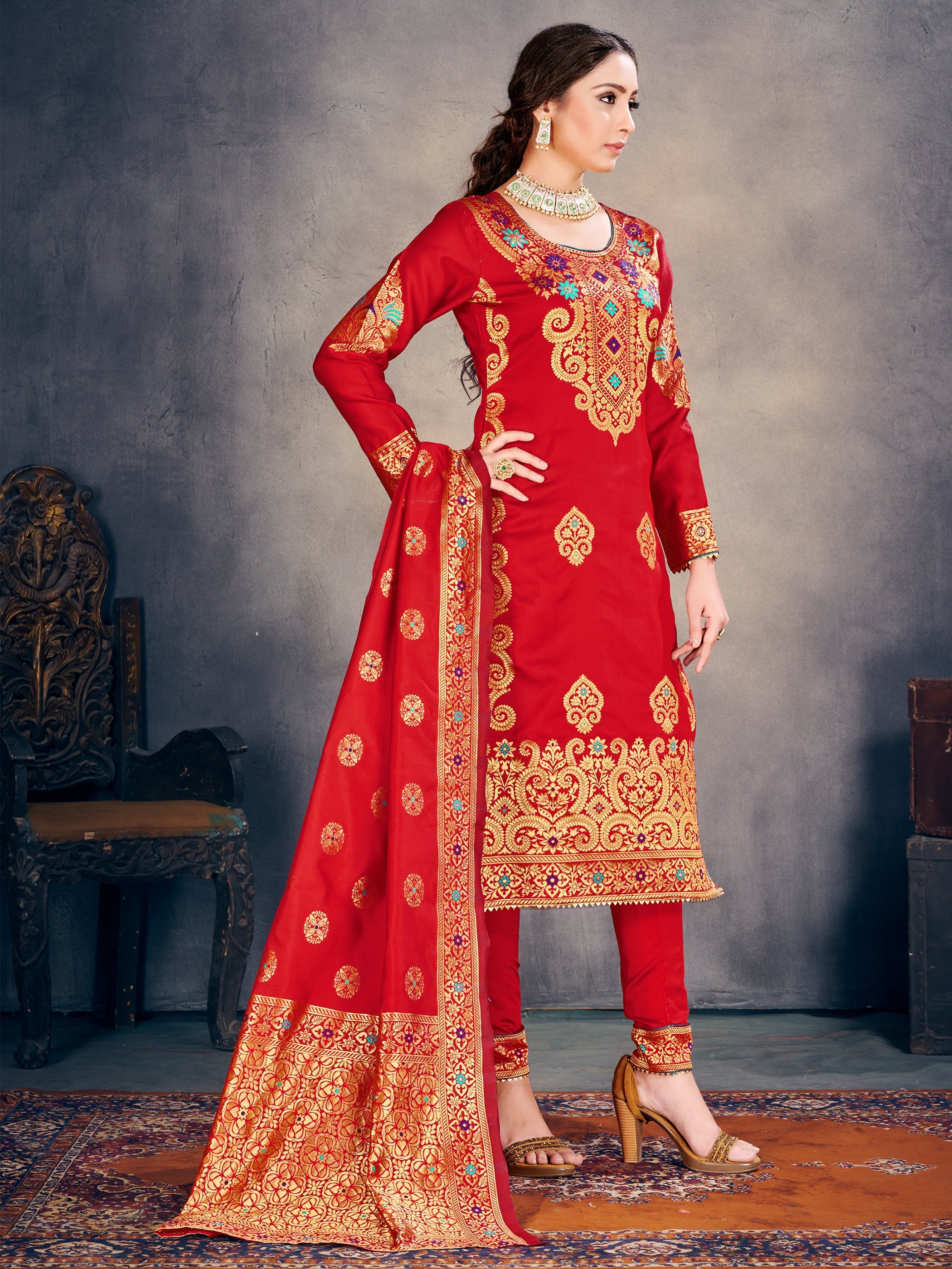 Red Poly Silk Banarasi Kurta Set: Elegant Traditional Wear for Festive Occasions