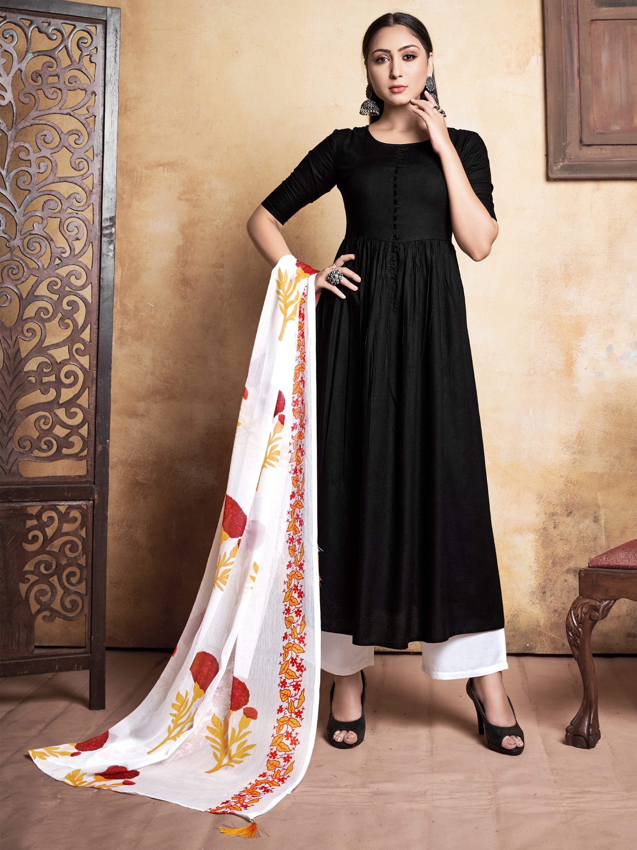 Elegant Black Rayon Printed Kurta Set: Stylish, Comfortable & Versatile Outfit