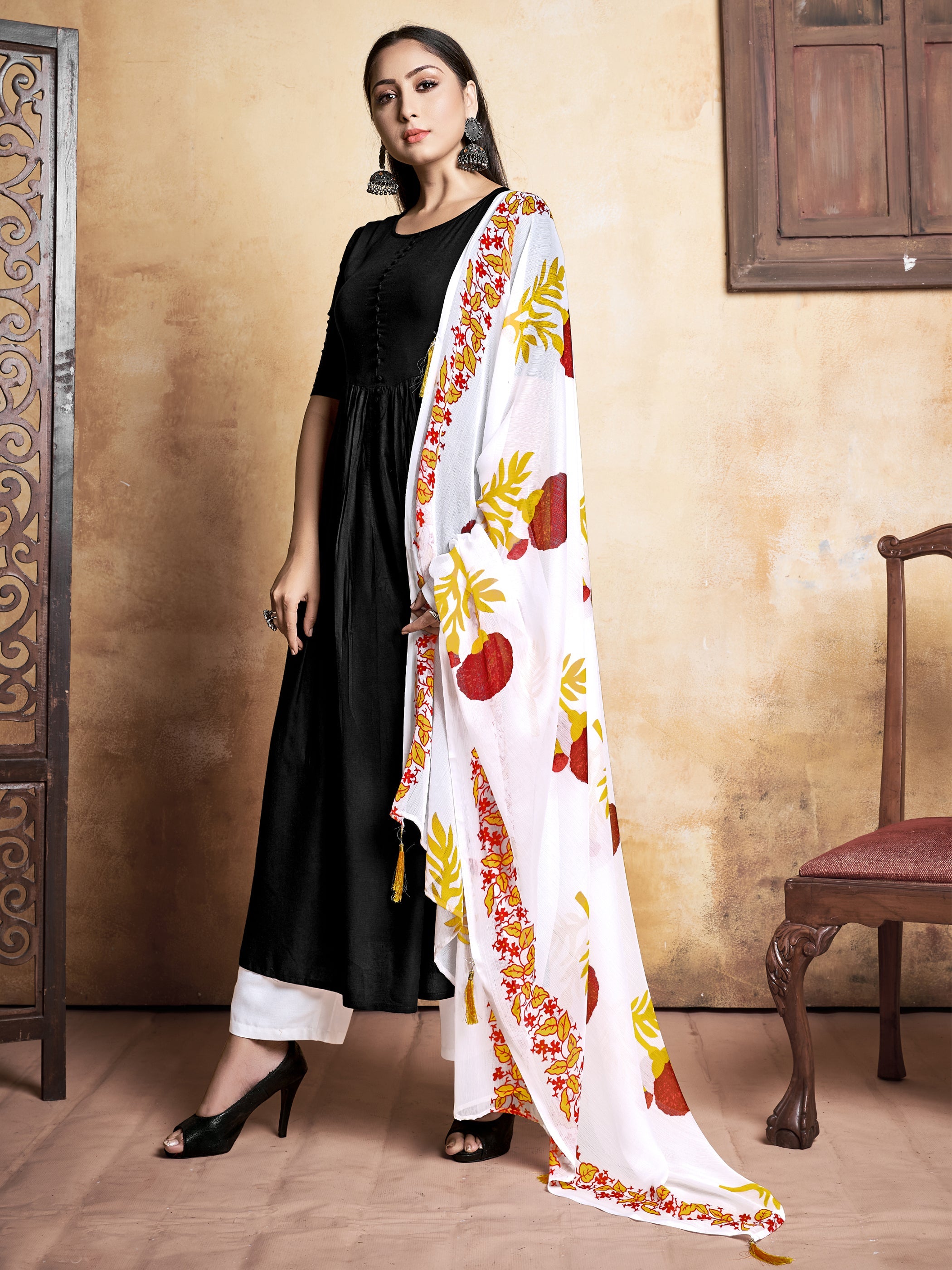 Elegant Black Rayon Printed Kurta Set: Stylish, Comfortable & Versatile Outfit