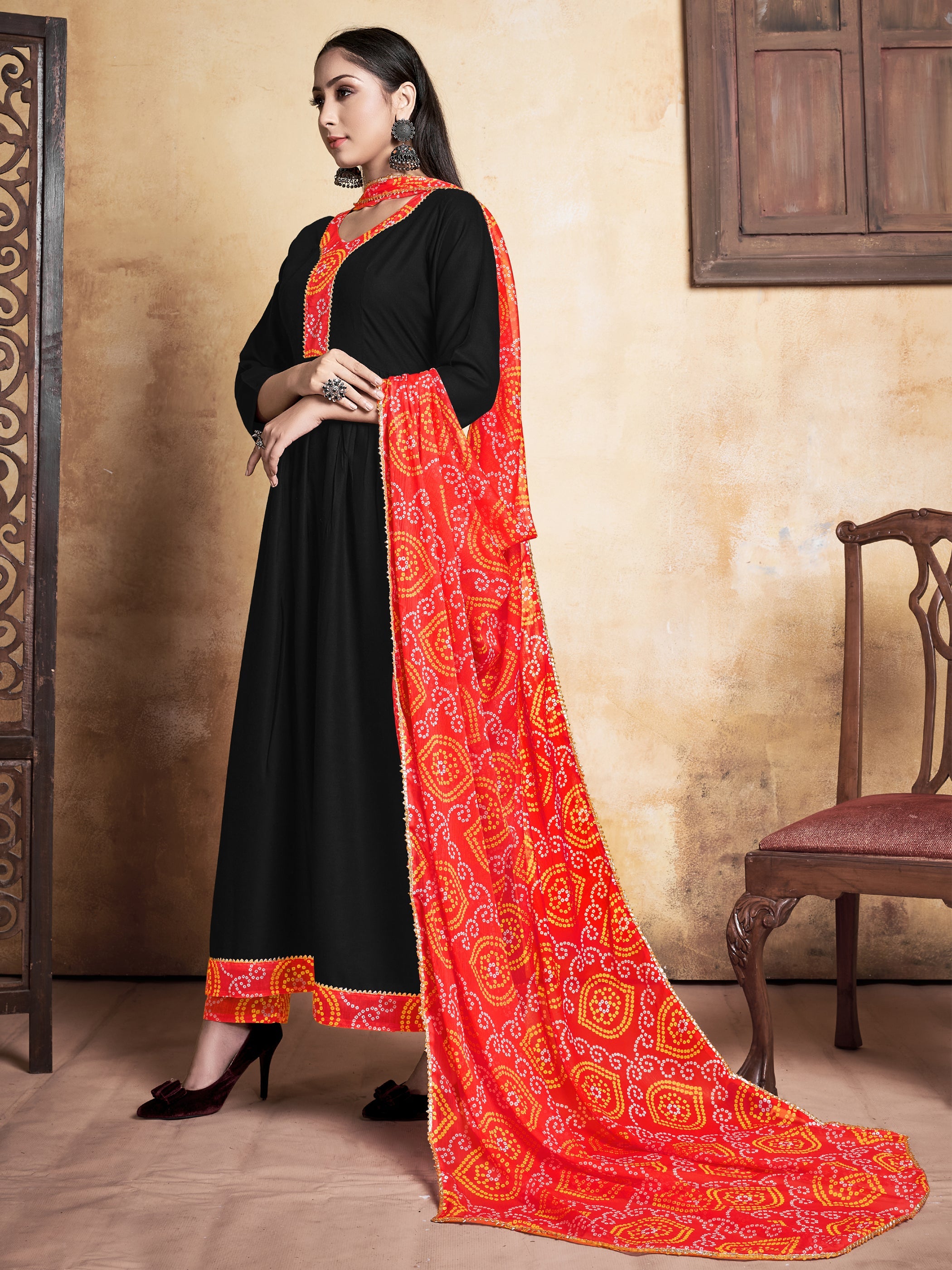 Elegant Black Rayon Printed Kurta Set: Stylish, Comfortable & Versatile Outfit