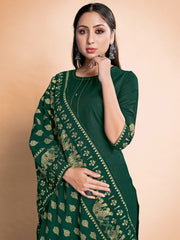 Elegant Green Rayon Dress: Luxurious Feel, Intricate Foil Print, Versatile Wear