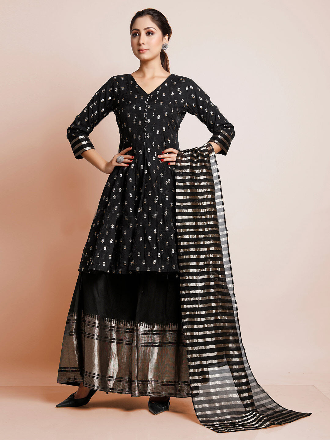 Elegant Black Art Silk Kurta Set: Intricate Woven Patterns & Versatile Style