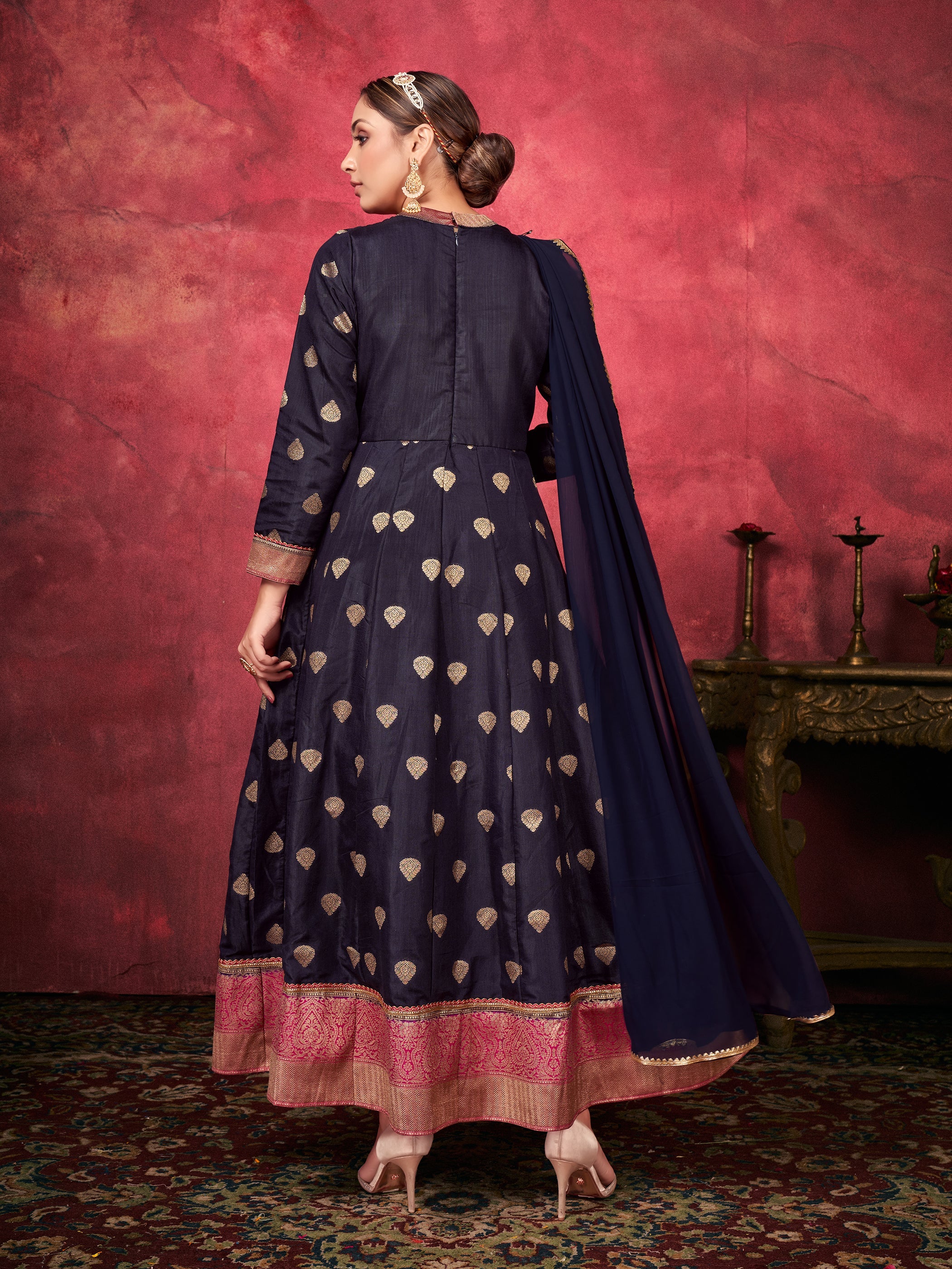 Exquisite Navy Blue Art Silk Kurta Set: Elegant, Comfortable & Sophisticated