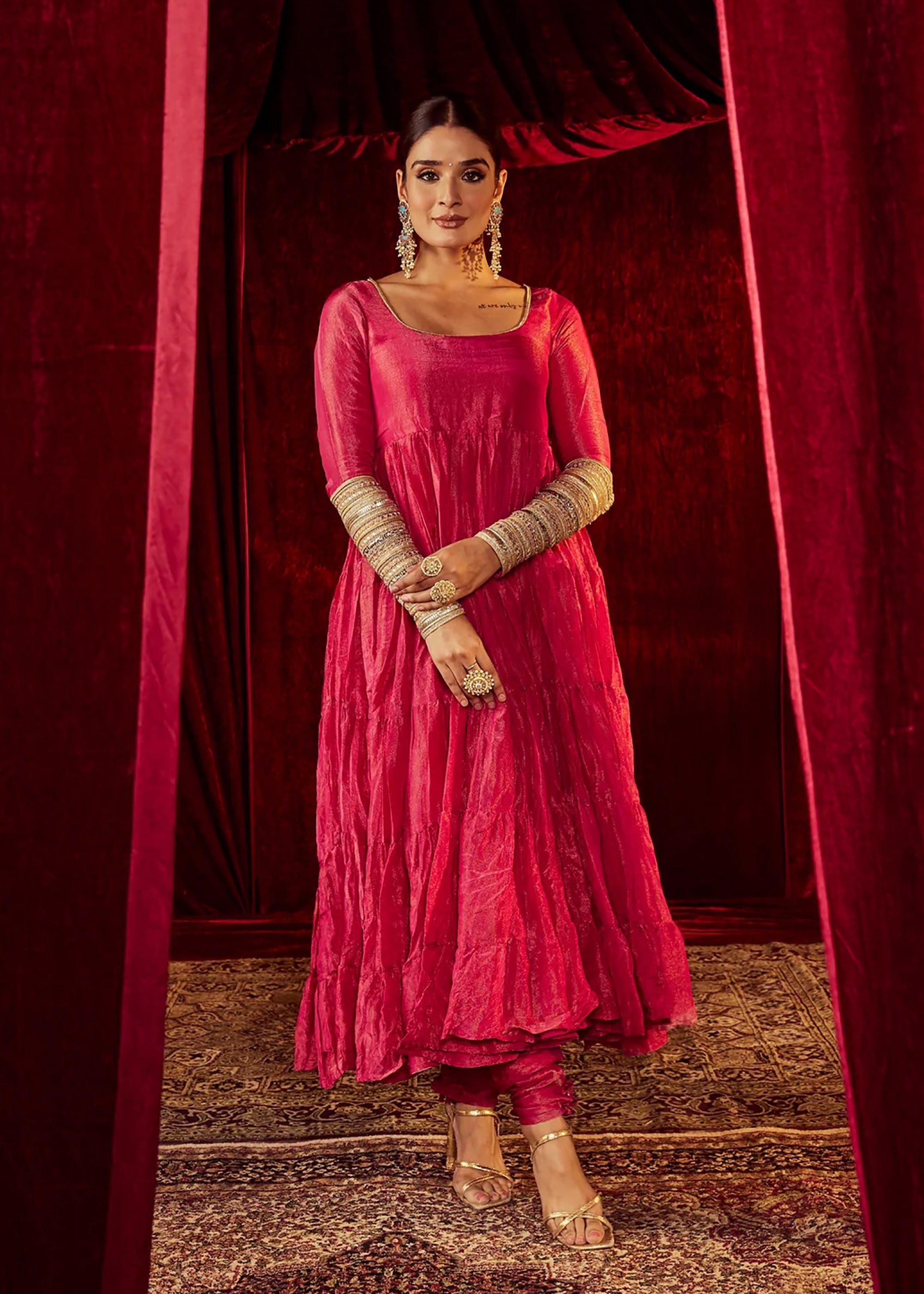 Exquisite Pink Art Silk Kurta Set: Blend of Tradition & Modern Elegance