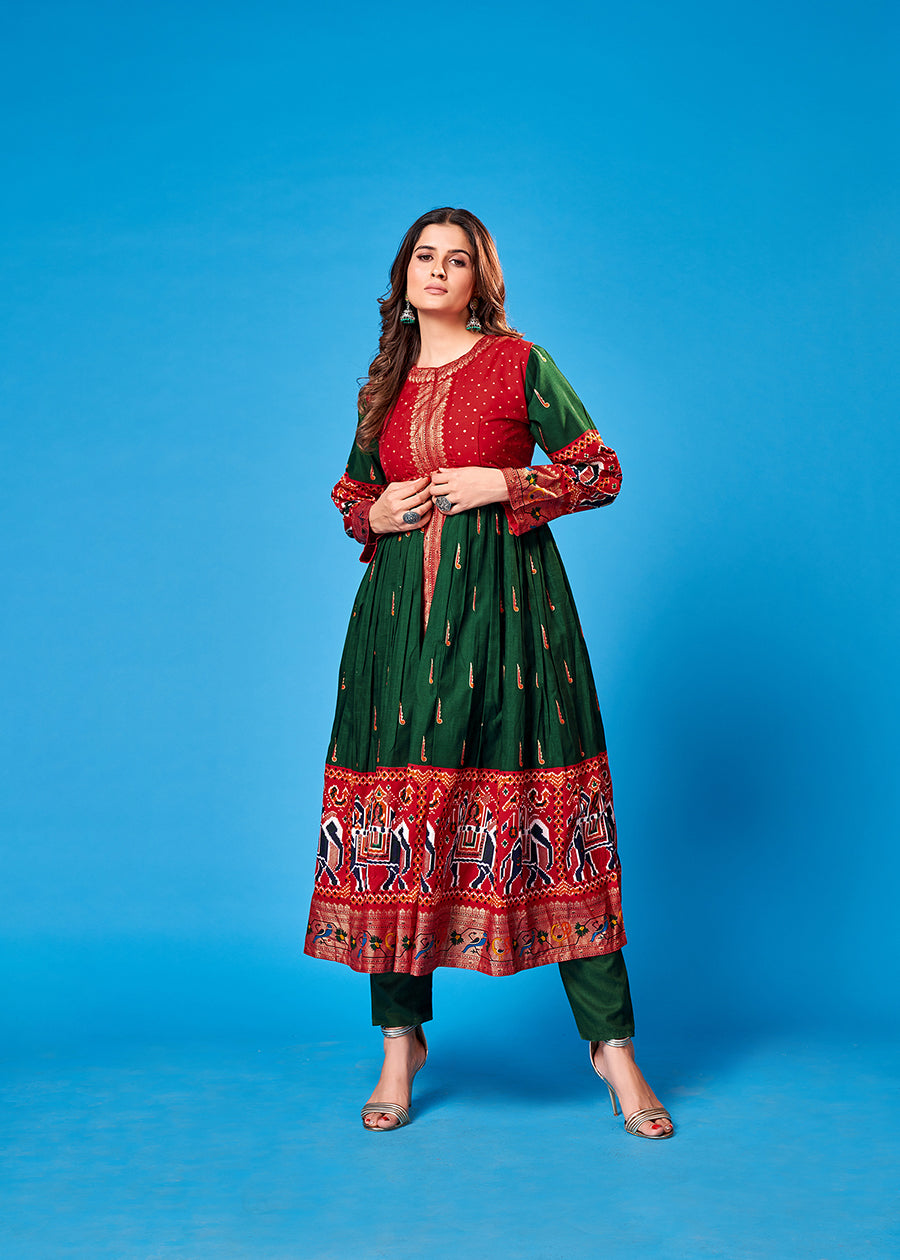 Green Rayon Printed Kurta Set: Comfort, Elegance & Versatile Style for Any Event