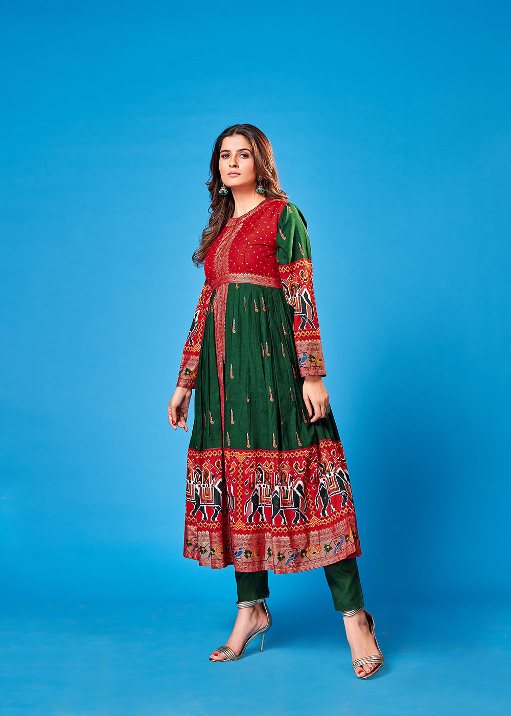 Green Rayon Printed Kurta Set: Comfort, Elegance & Versatile Style for Any Event