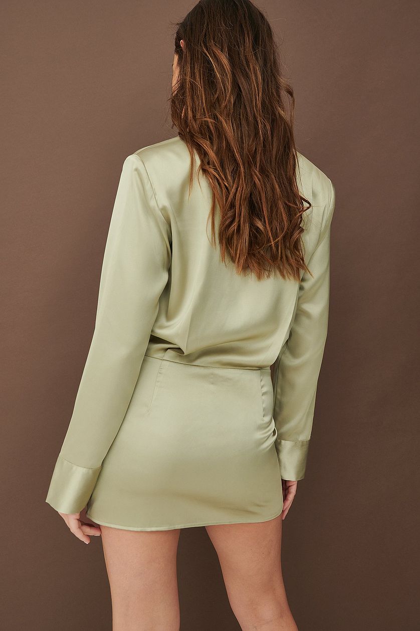 Elegant Green Satin V Neck Dress with Puff Sleeves - Solid Style