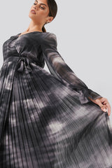 Chic Black Tie-Dye Georgette Fit and Flare Dress with Puff Sleeves for Women