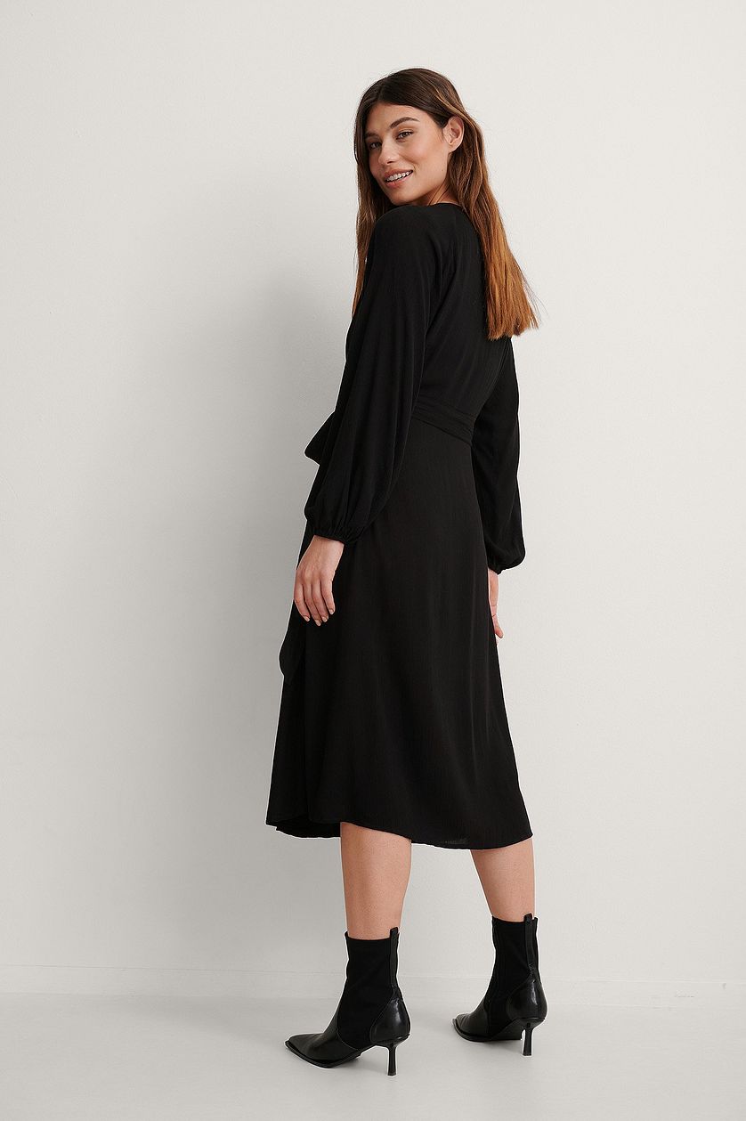 Chic Black Georgette V Neck Tie Waist  Dress with Puff Sleeves - Solid Style Fashion