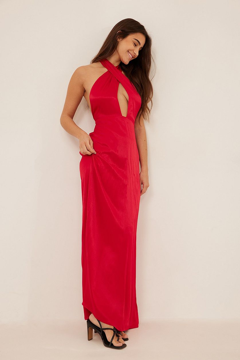 Elegant Red Satin Halter Neck Sleeveless Dress - Perfect for Any Occasion