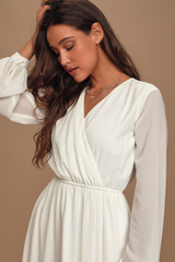 Elegant White Georgette V Neck Dress with Puff Sleeves - Solid Style