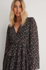 Stylish Black Floral Print Georgette Kimono Dress with Layered Flounce