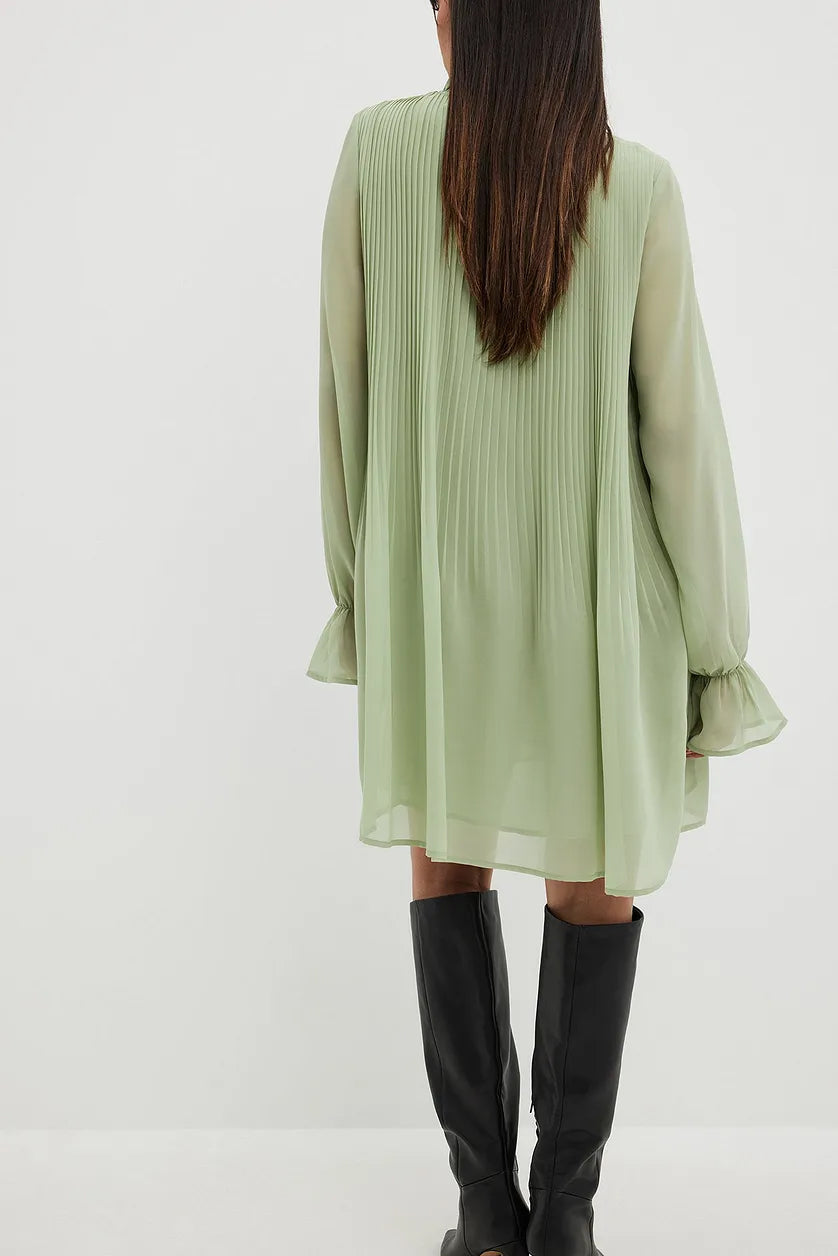 Stylish Green Georgette Puff Sleeve Dress - Solid Color Fashion Outfit