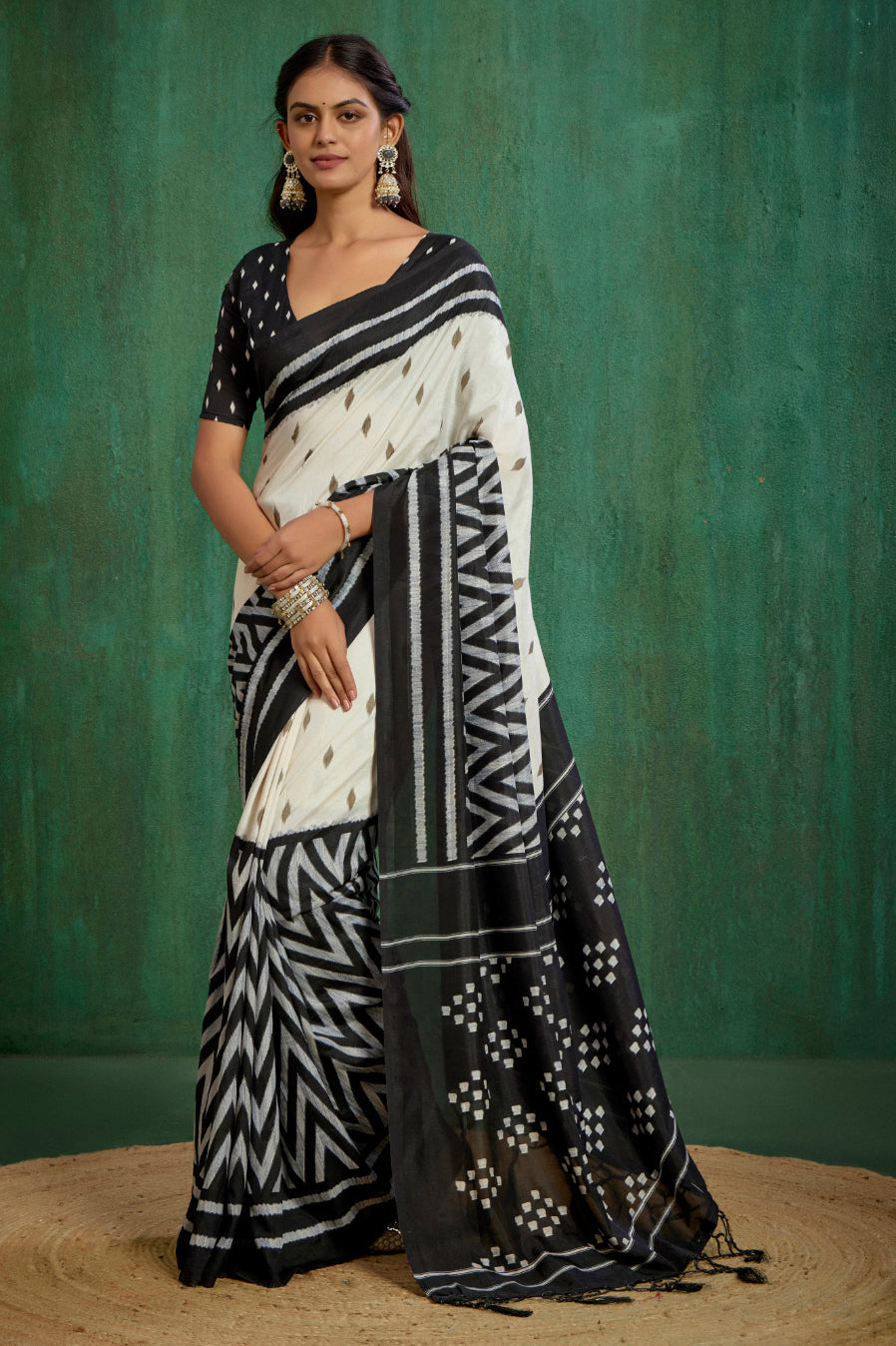 Shop Elegant Off White Mysore Art Silk Printed Ready to Wear Saree Online - Best Prices